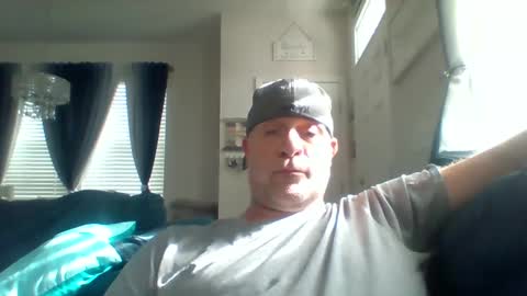 Snapshot of hotyummycock69 chatting on 10/03/25, 08:39 hotyummycock69 online show from 10/03/25, 08:39