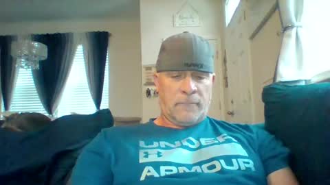 Snapshot of hotyummycock69 chatting on 10/28/25, 12:41 hotyummycock69 online show from 10/28/25, 12:41