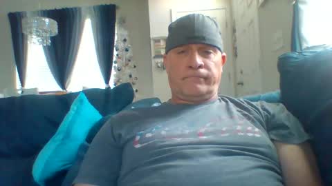 Snapshot of hotyummycock69 chatting on 11/25/25, 04:18 hotyummycock69 online show from 11/25/25, 04:18