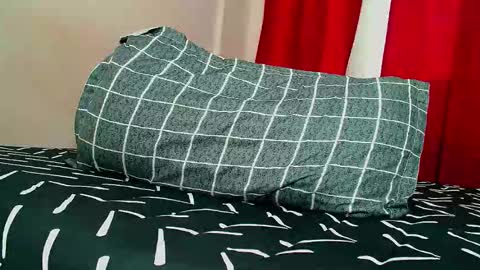 Snapshot of hotzeadyy02 chatting on 10/04/25, 03:26 zeady online show from 10/04/25, 03:26