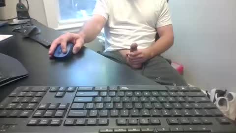 Snapshot of hoverday chatting on 10/19/25, 12:50 hoverday online show from 10/19/25, 12:50