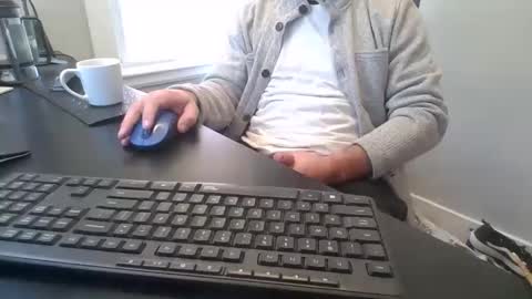 Snapshot of hoverday chatting on 11/07/25, 02:39 hoverday online show from 11/07/25, 02:39