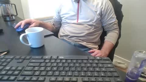 Snapshot of hoverday chatting on 12/05/25, 02:25 hoverday online show from 12/05/25, 02:25