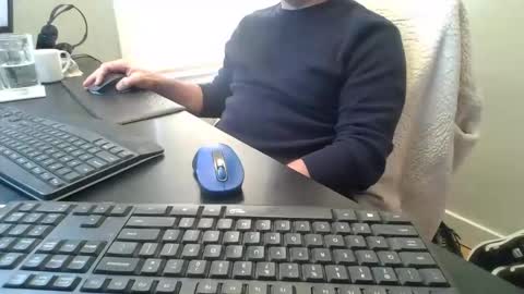 hoverday online show from 02/12/26, 07:20