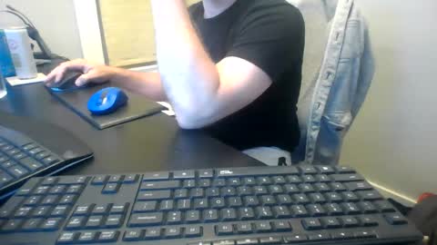 hoverday online show from 07/08/26, 03:00