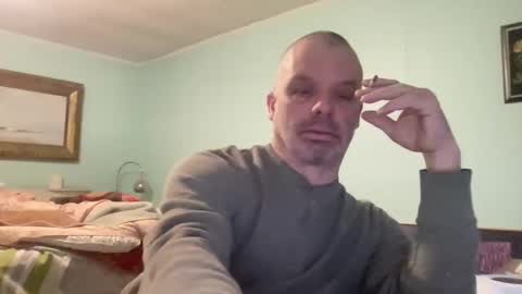 Snapshot of howlingatnothing chatting on 01/19/25, 11:34 howlingatnothing online show from 01/19/25, 11:34