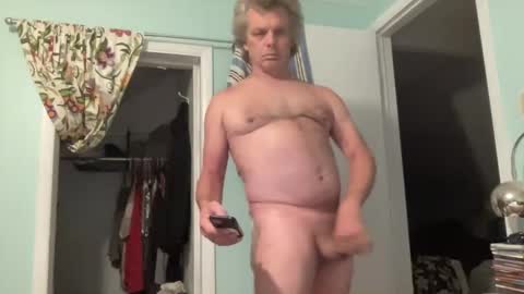 Snapshot of howlingatnothing chatting on 09/12/25, 03:17 howlingatnothing online show from 09/12/25, 03:17