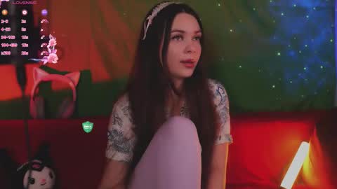 Mia online show from 09/22/25, 05:15