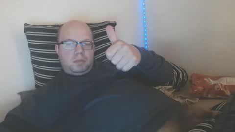 Snapshot of hoyboydkk chatting on 10/19/25, 09:26 Christian online show from 10/19/25, 09:26