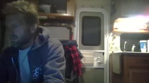 Snapshot of hoytme chatting on 01/03/25, 06:44 hoytme online show from 01/03/25, 06:44