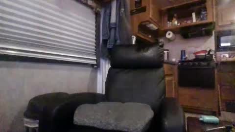 Snapshot of hoytme chatting on 01/16/25, 05:00 hoytme online show from 01/16/25, 05:00