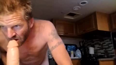 Snapshot of hoytme chatting on 09/13/25, 02:11 hoytme online show from 09/13/25, 02:11