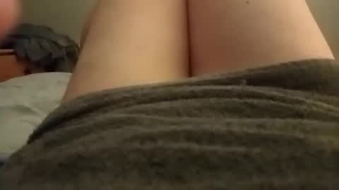 hrnybbwgurrll1993 online show from 12/17/25, 06:58