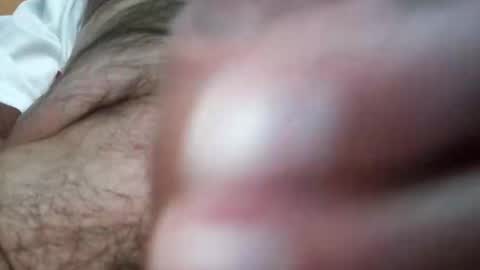 Snapshot of hrubesch2019 chatting on 11/01/25, 10:17 hrubesch2019 online show from 11/01/25, 10:17