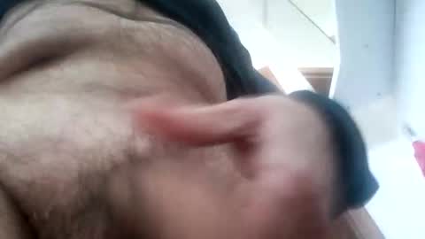 Snapshot of hrubesch2019 chatting on 12/21/25, 10:44 hrubesch2019 online show from 12/21/25, 10:44