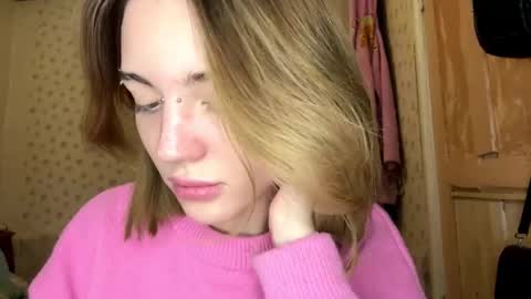 Snapshot of hsiuscherich chatting on 11/23/25, 10:04 hsiuscherich online show from 11/23/25, 10:04