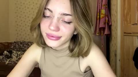 Snapshot of hsiuscherich chatting on 11/24/25, 10:04 hsiuscherich online show from 11/24/25, 10:04