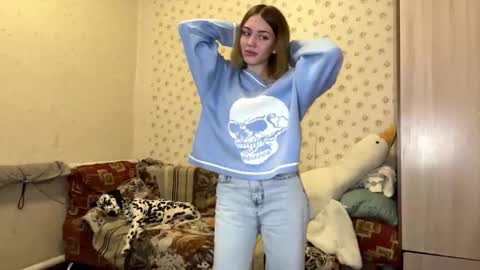 Snapshot of hsiuscherich chatting on 11/29/25, 10:07 hsiuscherich online show from 11/29/25, 10:07