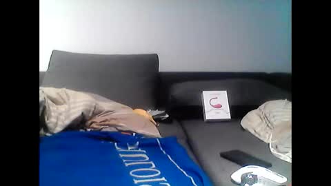 Snapshot of hubikush22 chatting on 02/24/25, 04:15 hubikush22 online show from 02/24/25, 04:15