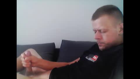 Snapshot of hubikush22 chatting on 09/28/25, 03:17 hubikush22 online show from 09/28/25, 03:17