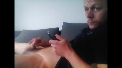 Snapshot of hubikush22 chatting on 10/05/25, 08:12 hubikush22 online show from 10/05/25, 08:12