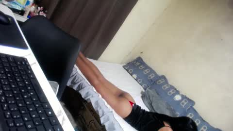 Snapshot of hugcock69_precious chatting on 02/13/25, 03:24 Precious online show from 02/13/25, 03:24