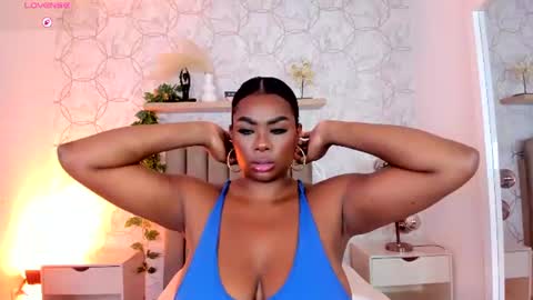 Snapshot of huge_boobs_ebony chatting on 07/06/26, 07:16 huge boobs ebony online show from 07/06/26, 07:16