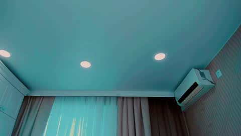 Snapshot of huge_booobs chatting on 01/07/25, 10:01 milli online show from 01/07/25, 10:01