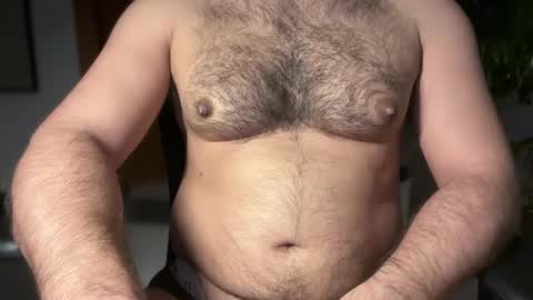 Snapshot of huge_moth chatting on 02/18/26, 08:05 huge_moth online show from 02/18/26, 08:05