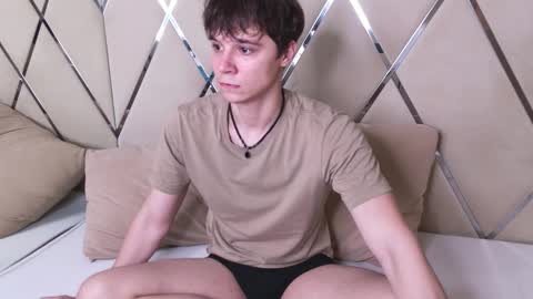 ANTHONY online show from 10/26/25, 04:40