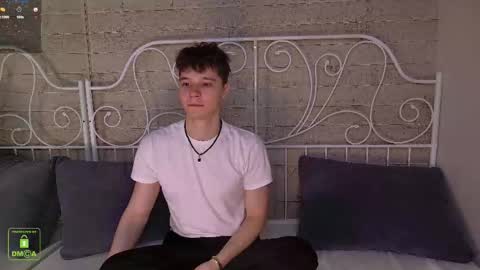 ANTHONY online show from 12/04/25, 03:32