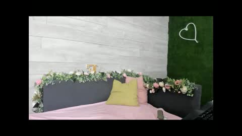 Erin online show from 11/04/25, 03:16