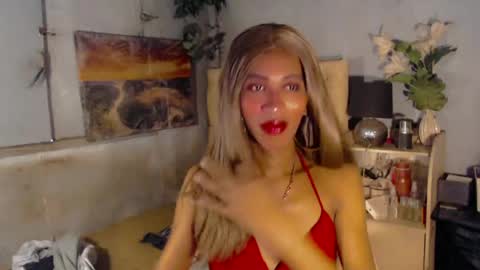 hugecock_caramel online show from 06/22/26, 03:47