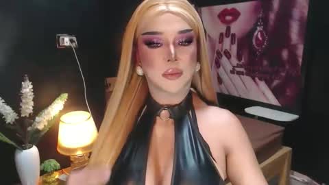 Christine online show from 04/05/26, 05:43