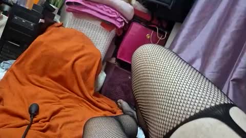 hugedick2469 online show from 12/08/24, 01:02