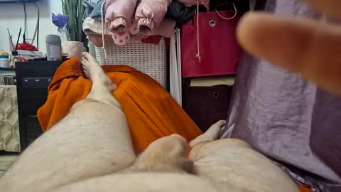 hugedick2469 online show from 01/03/25, 06:57