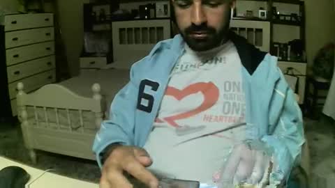 hugeveiny online show from 11/05/25, 01:44