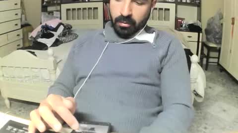 hugeveiny online show from 04/13/26, 05:07