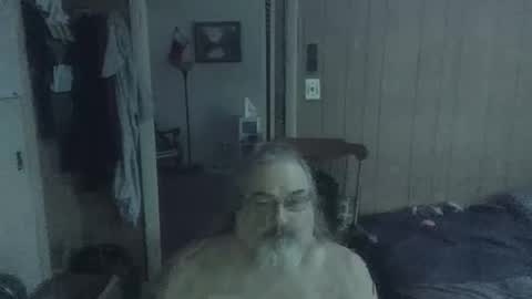 Snapshot of huggybear566 chatting on 12/18/25, 03:40 lonely huggy bear online show from 12/18/25, 03:40