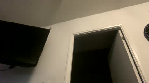 Snapshot of hughfat chatting on 12/03/24, 05:09 hughfat online show from 12/03/24, 05:09