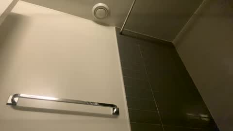 Snapshot of hughfat chatting on 01/12/25, 06:59 hughfat online show from 01/12/25, 06:59