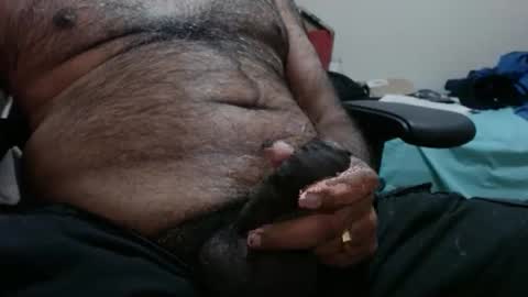 Snapshot of hugo_bulls chatting on 01/10/26, 11:45 HunkyLover online show from 01/10/26, 11:45