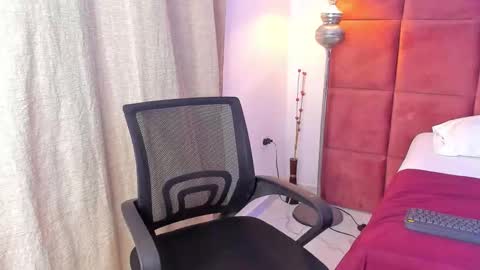 Hugo Cano online show from 11/08/25, 02:01