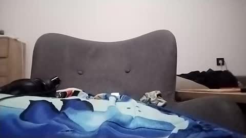 Snapshot of hugo_hug chatting on 10/05/25, 08:40 David online show from 10/05/25, 08:40