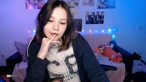 HugoMin online show from 01/05/25, 03:53