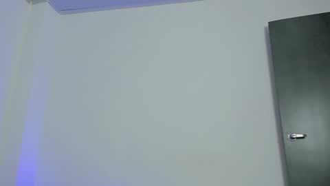 Snapshot of hugosan2 chatting on 09/19/25, 06:08 Hugo online show from 09/19/25, 06:08