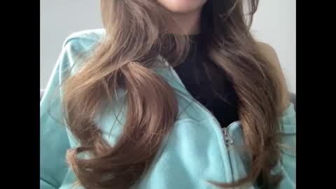 Snapshot of hugsandkissess chatting on 11/04/25, 08:57 hugsandkissess online show from 11/04/25, 08:57