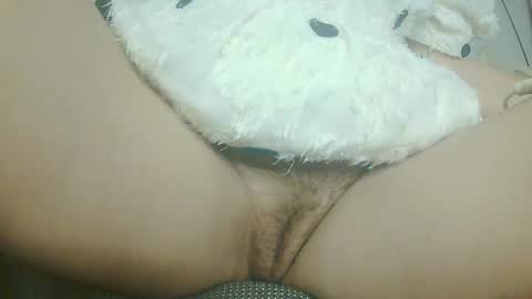 hujiajia520321431 online show from 05/19/26, 08:37