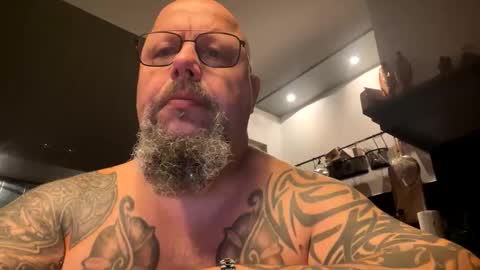 Snapshot of hukjisda chatting on 11/16/25, 06:30 hukjisda online show from 11/16/25, 06:30