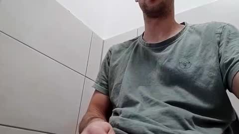 hukssss online show from 11/30/25, 08:18